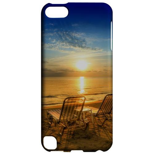 Geeks Designer Line (GDL) Slim Hard Case for Apple iPod Touch 5 - Beach Chair Sunrise Geeks Designer Line (GDL) Slim Hard Case for Apple iPod Touch 5 - Beach Chair Sunrise